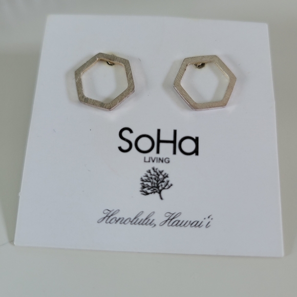 SoHa Living | Set of 3 Small Geometric Post Earrings - Picture 9 of 10